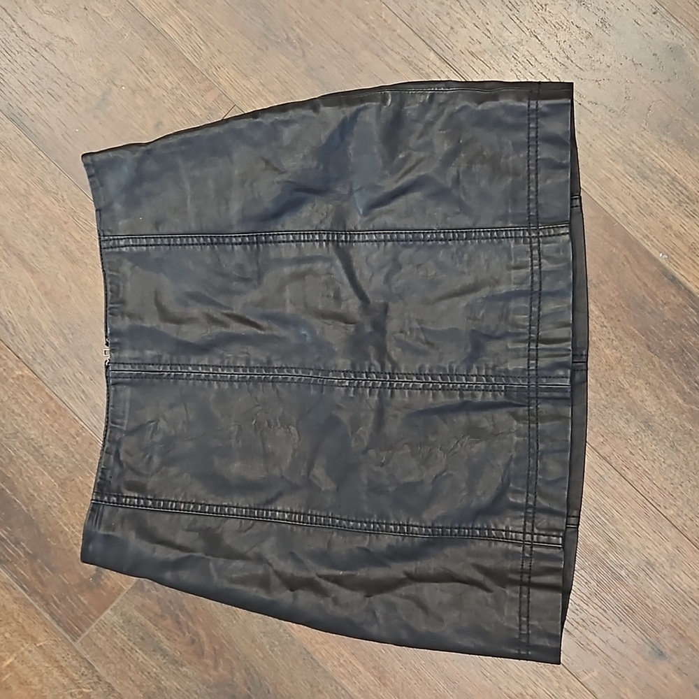 REVOLVE Free People faux leather black mini skirt size 6